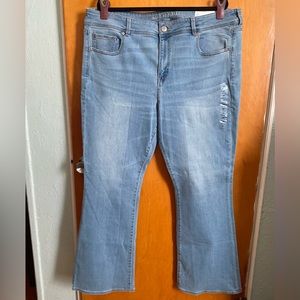 American Eagle 🦅 Super Stretch High Waisted Flare Jeans